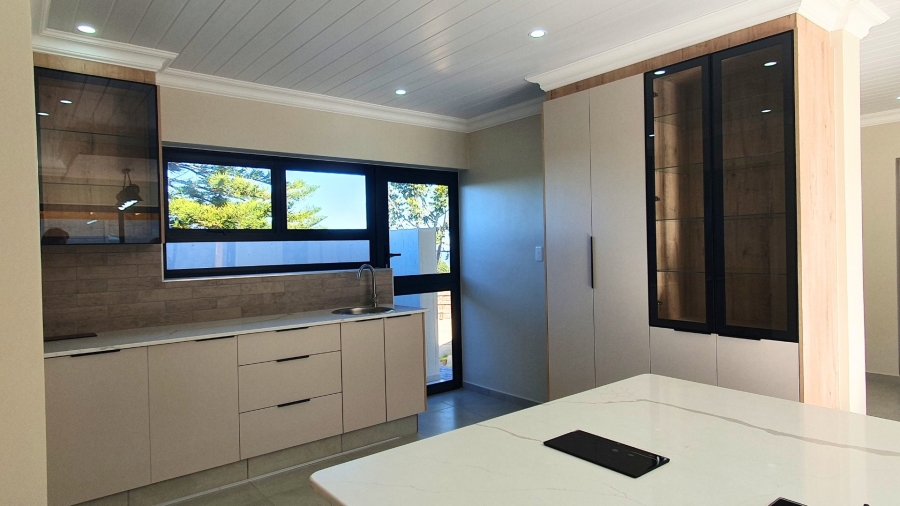 3 Bedroom Property for Sale in Dana Bay Western Cape